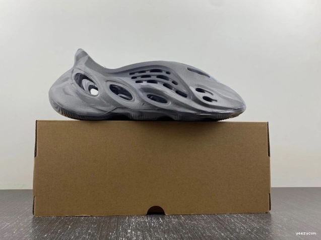 Yeezy Granite RNR Adidas Foam IE4931 MX 0811